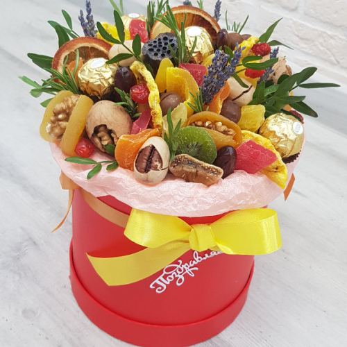 КОМПОЗИЦИИ В ЦИЛИНДРАХ, СУМОЧКАХ