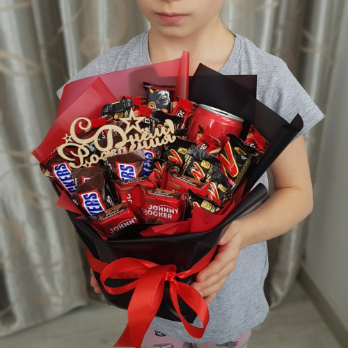 Устойчивый букет для мальчика