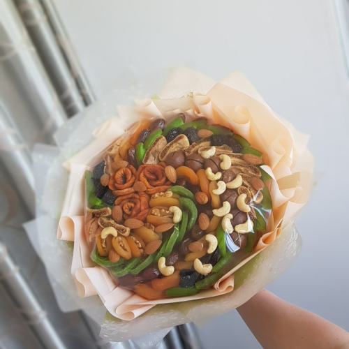 Букет Вихрь с орехами